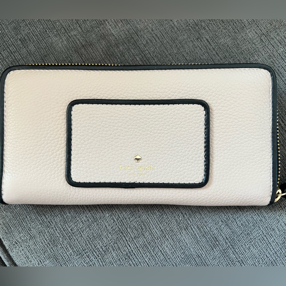 Kate Spade Blush and Black Pebbled Leather Wallet